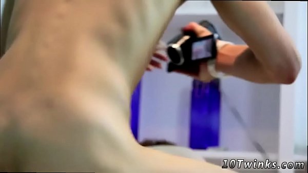 Pornos für schwule Emo-Jungs und kleine Jungs. Machen Sie mit bei der Bareback-Action!