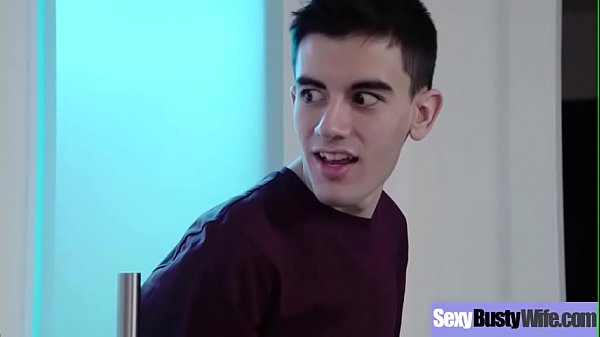 (Ariella Ferrera) Busty Gợi Cảm Bà Nội Trợ Trong Hardcore Tình Dục Cảnh clip-02