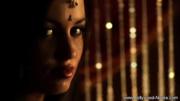 Brunette Goddess Exotic Dancing Queen