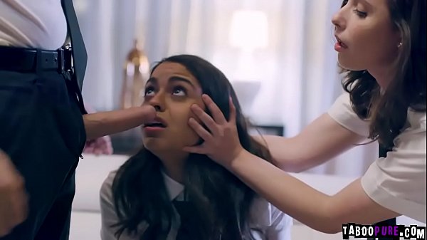 处女宝贝凯西·卡尔弗特 (Casey Calvert) 受同学维也纳·布莱克 (Vienna Black) 邀请，与继兄贾斯汀·亨特 (Justin Hunt) 发生性关系，并开始了三人行。