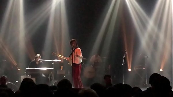 arctic monkeys - one point perspective 4k