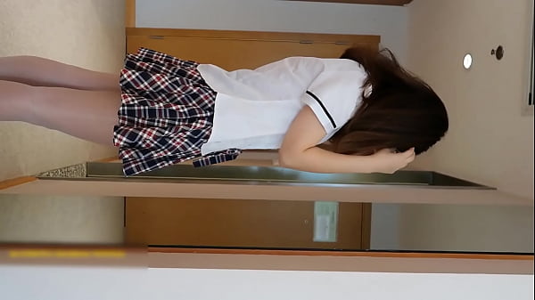 studentessa mostra la sua figa estremamente sexy