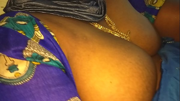 Tamilische Tante, Telugu, Tante Kannada, Tante Malayalam, Tante Kerala, Tante, Hindi, Bhabhi, geiles Desi, Nordindisch, Südindisch, geile Vanitha im Saree, Schullehrerin, die große Brüste und rasierte Muschi zeigt, harte Brüste drücken, Nippel drücken und Muschi reiben
