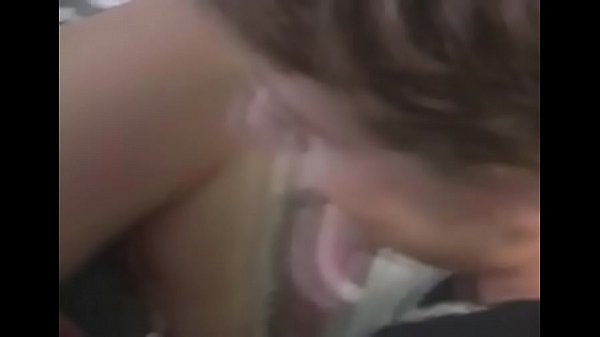 La ragazza della porta accanto con un amante del corpo ideale per farsi trapanare