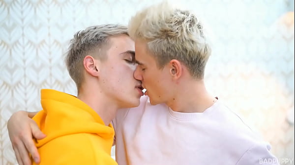 Nick'_s toes curl as Marcus buries his dick