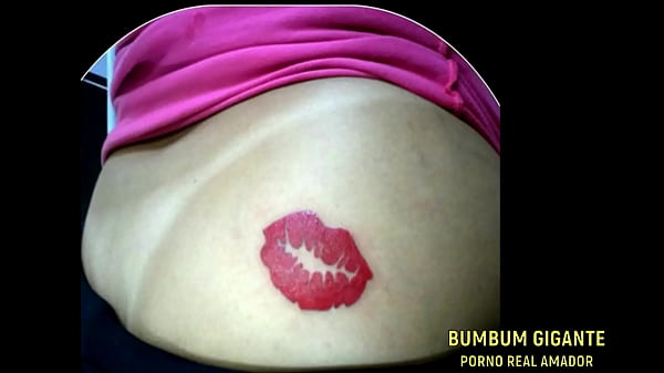 A primeira e original com beijo na bunda Veja a ORIGINAL BumBum Gigante - - Participe dos meus V&iacute_deos