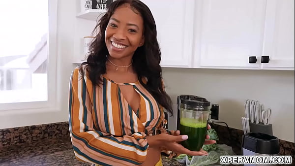 Fit stepmom September Reign makes a healthy juice for her stepson Alex, and she persuades him by getting on all fours and giving him a BJ.