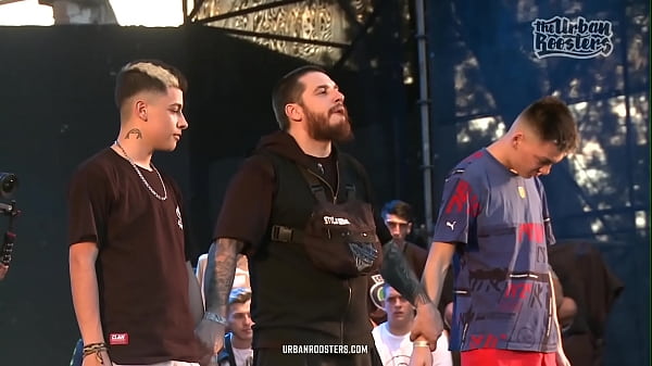 Hübsches Amateur-Teenie-Mädchen