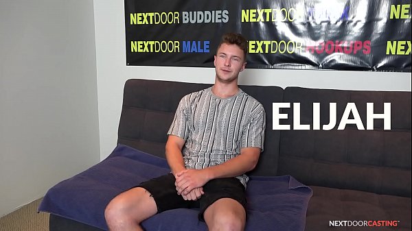 NextDoorStudios: superato o fallito? Audizione per il casting di una ventenne con un grosso cazzo