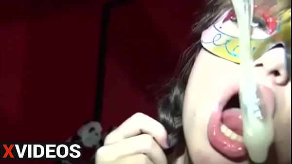 Eating cum Sandra Maturanda
