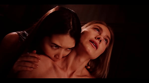 Nancy Ace se transforme en vampire excitée - Chatte lesbienne mangeant 69 avec la japonaise Rikako Katayama