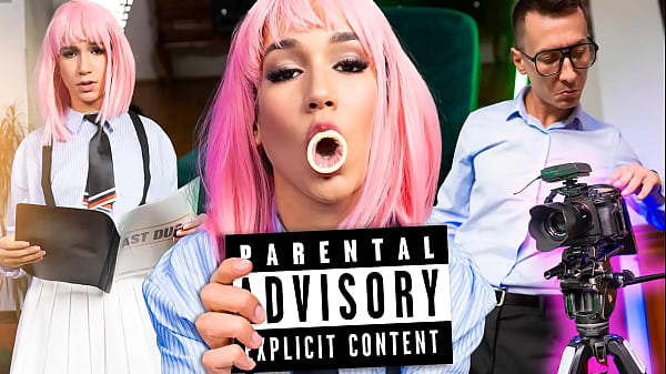 VIP4K. Từ gái quay phim trở thành diễn viên khiêu dâm, chỉ để trả nợ