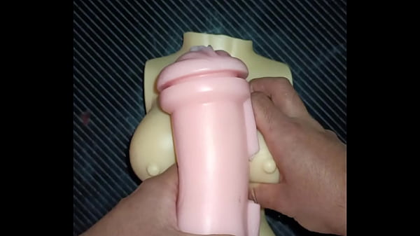 Kissy and Dolly threesome: blowjob, anal and vaginal sex.