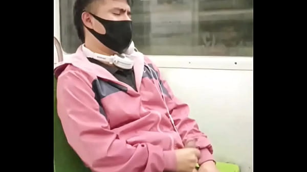 Young Tretcho masturbates in the last subway car