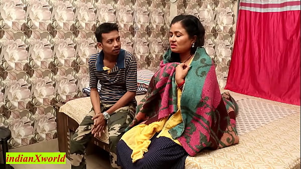 Sesso violento hardcore con Bhabhi! Sesso fatto in casa in una giornata piovosa