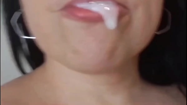 Sexy Amateur-Teenager tritt auf