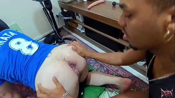 Black mlk and white mlk playing with asses (COMPLETE ON RED)