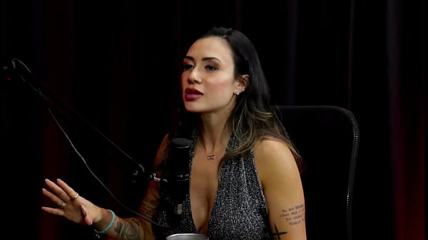 Ella siempre se mostró sensual en Internet, aprovechó cada oportunidad y la prueba de lealtad... - Taluane Boom (MIRAR EN: SHEER/RED)