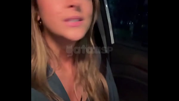 I went to see the room of the BBC guy who fucked me deliciously without a condom, without the cuckold and I came back home full of cum! - COMPLETE IN RED