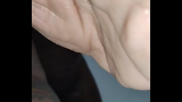 Another free blog to finish off my zodiac Scorpio season month with also who likes ginger soft drink flavored anus and what drinking soft beverage does to my semen 7