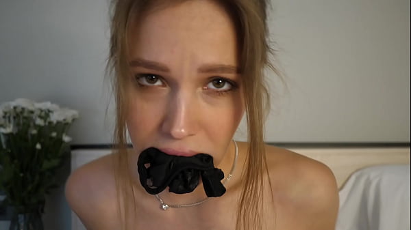 Ragazza teenager sexy giocosa