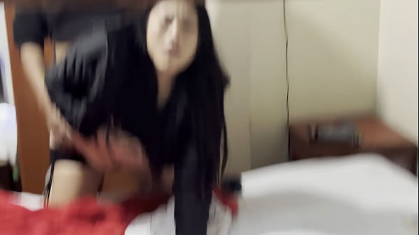 Porto un peruviano in albergo per farsi inculare