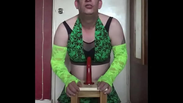 not ashamed to show my face as i ride my dildo and deep throat it afterwards while asking for a real penis to do it instead