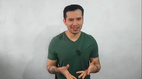 Young virgin gives oral sex for the first time to the 21cm muscular coworker from work in the office! They almost tied them up. sexual story