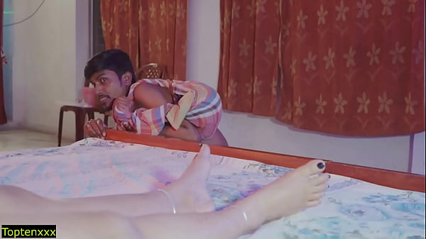 Die schöne indische Bhabhi wird von einem unbekannten Dieb gefickt! Plötzlicher Sex