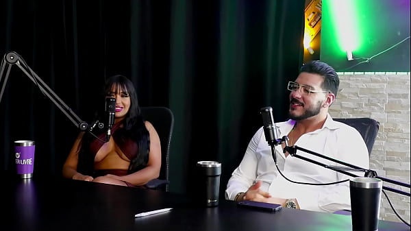 As the Frenchman met the Brazilian woman, he is gradually introducing him to the liberal environment, they had a threesome, and the difference... - Casal Cherie (WATCH ON: SHEER/RED)