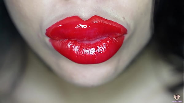 Damn Sexy Bimbo LIps