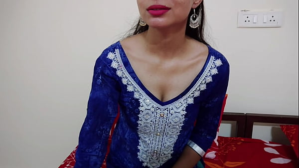 Scopa malamente una bellissima ragazza e si strappa la figa nel villaggio di desi bhabhi, storia d'amore completa dopo la scopata di devar saarabhabhi6 in audio hindi