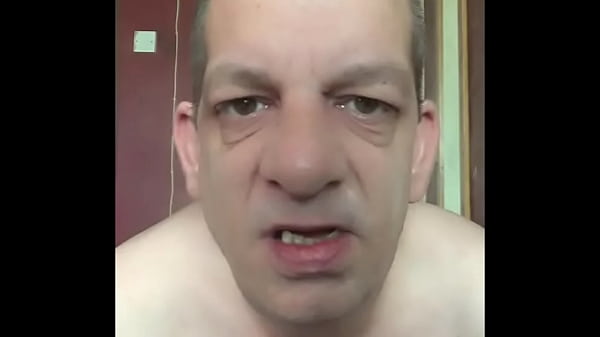 si vous cherchez à vider votre vessie de pipi, ne cherchez pas plus loin, j'en avalerai la totalité juste devant vous, ce n'est pas faux, c'est réel