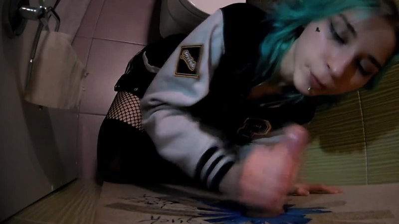 एक चेक हॉस्टल में एक वास्तविक ग्लोरीहोल [अश्लील सेक्स गुदा मुख-मैथुन घर का बना अश्लील कट्टर ग्लोरीहोल मुख-मैथुन सह सेक्स मिल्फ़ किशोर गुदा]