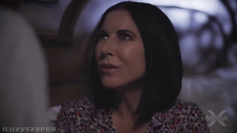 ब्रुक ब्रुक बार्कलेज़, रिकी स्पैनिश के साथ पोर्न देखना (ऑटो वॉयसओवर)