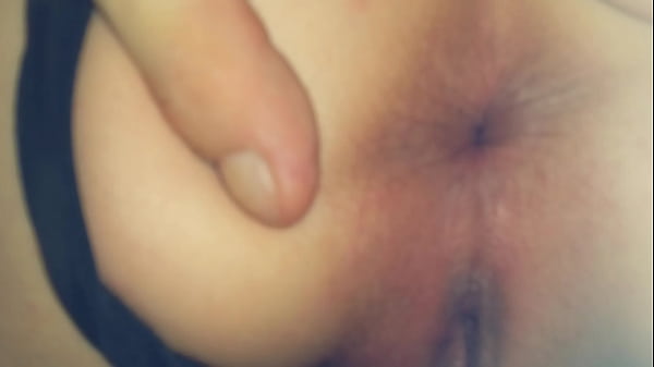 Eat the asshole of Jo&euml_lle the French slut in 69